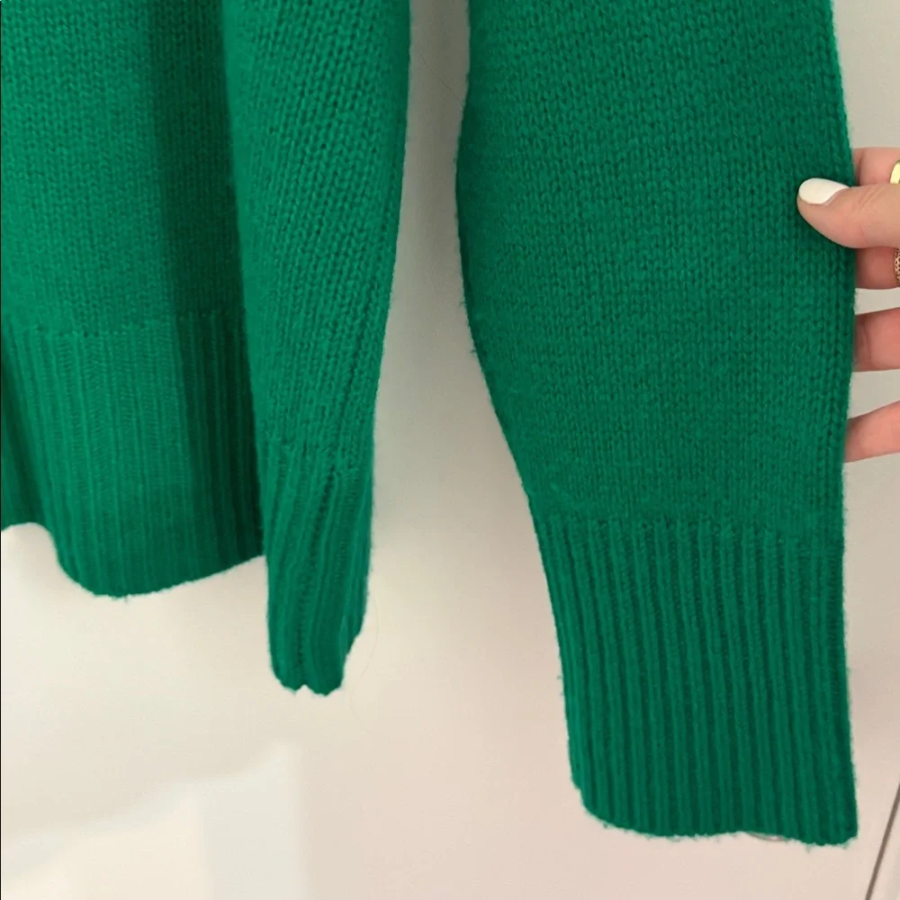 From Future 100% Cashmere Green Mock Turtleneck Sweater - Picture 11 of 14